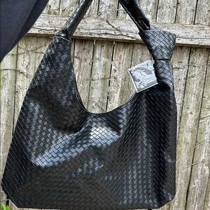 Elegant Black Woven Shoulder Bag
